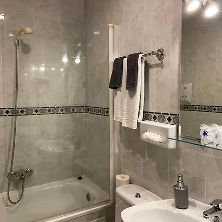 会议中心旅馆 2*