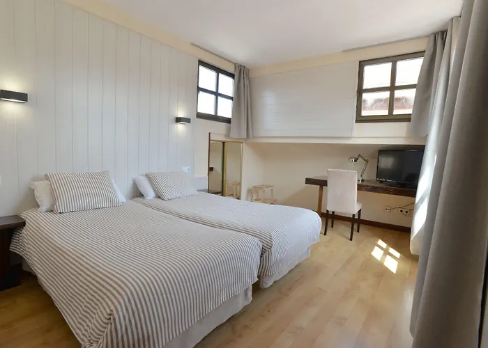 Concejo Ξενοδοχείο